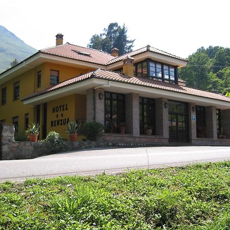 Hotel Benzua Villanueva de Ardisana Екстериор снимка