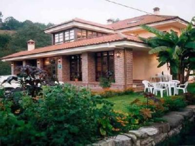 Hotel Benzua Villanueva de Ardisana Екстериор снимка